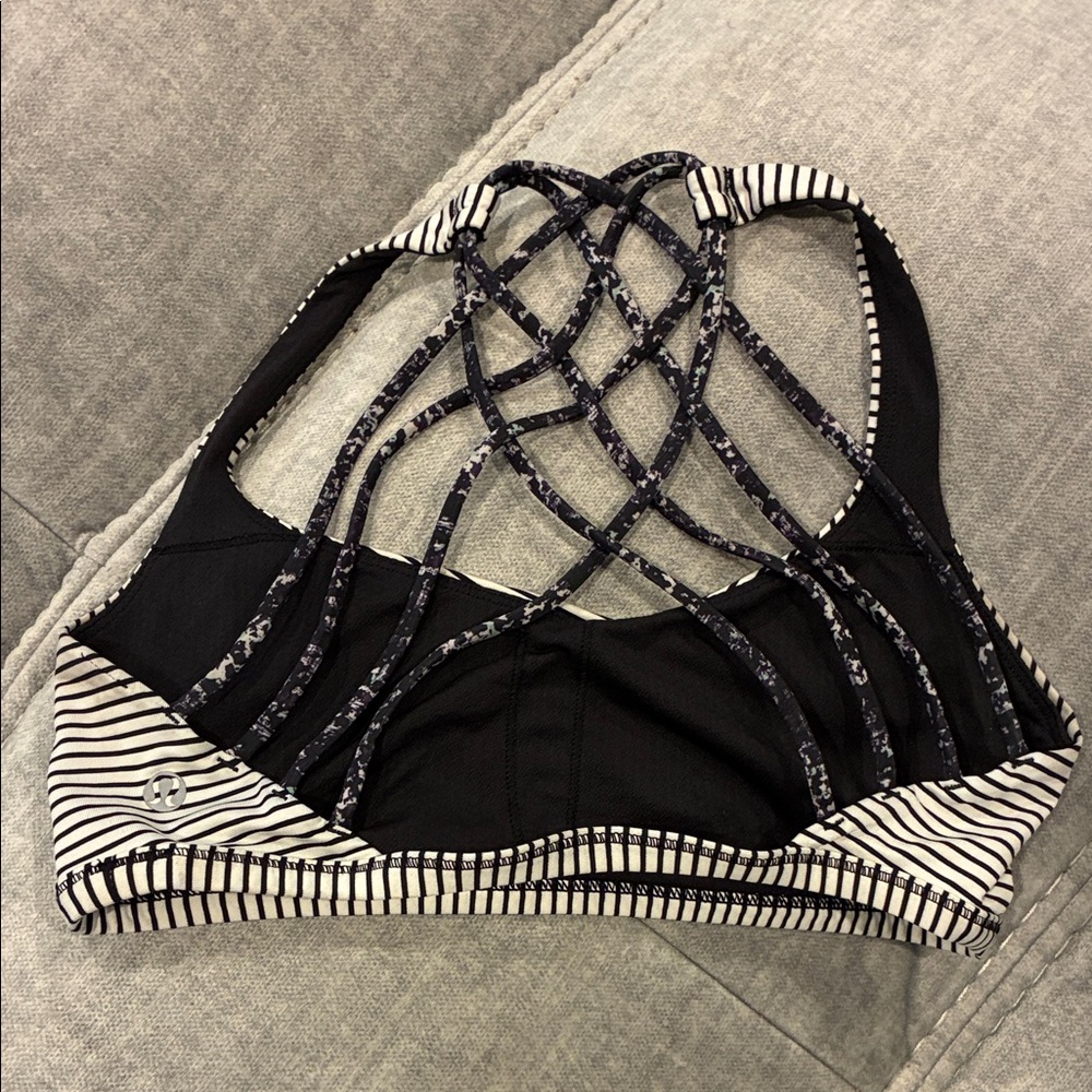Lululemon Black and White Women's Sports Bra